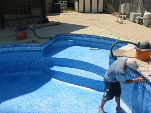 Setting_Shallow_End_Perimeter__Seahorse_Pools_Texas