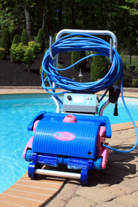 blue-diamond-on-cart-pool-side-by-water-tech