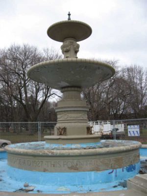 04-hamilton-gage-park-sad-fountain