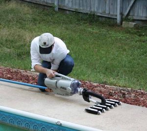 Customers who see their service technician using a pool cleaner often purchase their own to keep their pool as clean as possible between maintenance visits. A service technician can spend up to 20 per cent less time per pool when using a handheld, battery-operated pool cleaner as opposed to a traditional vacuum with hose, which takes a lot of time to set-up and put away.