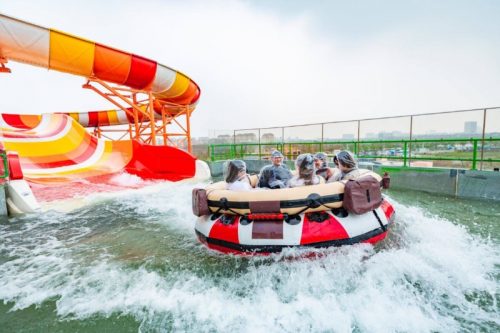 Shanghai Haichang Ocean Park opened its new rapid rivers ride Lava Drifting. 