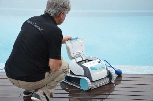 Robotic pool cleaners run independently of the circulation system and, as a result, the pool’s pump and filter is used less often to remove backwash, which not only saves water, but also reduces the homeowner's electricity bill.