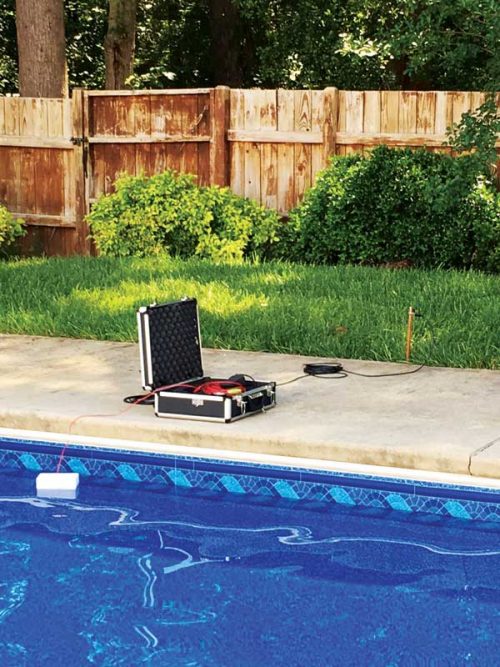 The square voltage applied from the transmitter is evenly distributed into the pool via the float and is attached to the ground rod, completing its circuit by finding a ground beneath the pool liner.