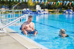 Battery-operated pool lifts allow users to independently enter and exit the water with ease, making it more comfortable to get in and out and take breaks as they please.