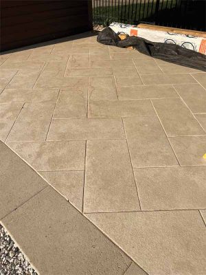 This client had close contacts in the stone industry and chose an imported porcelain floor for the structure, laid in a herringbone pattern.